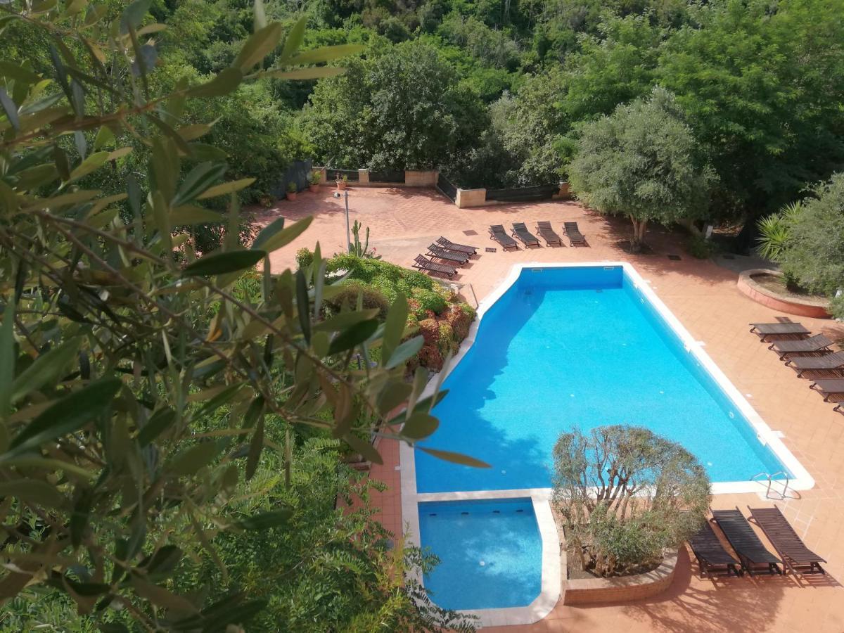Residenza Mediterranea Дзамброне Екстериор снимка