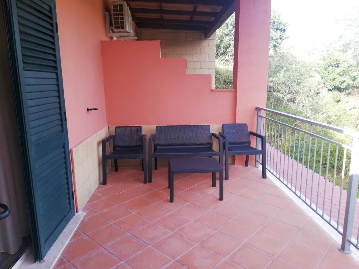 Residenza Mediterranea Дзамброне Екстериор снимка