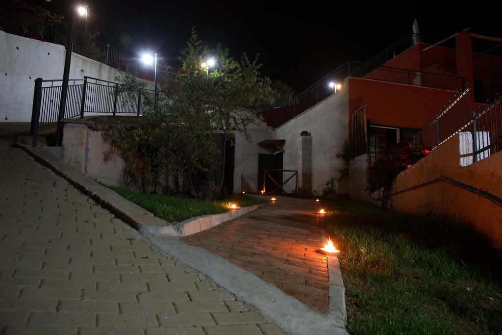 Residenza Mediterranea Дзамброне Екстериор снимка