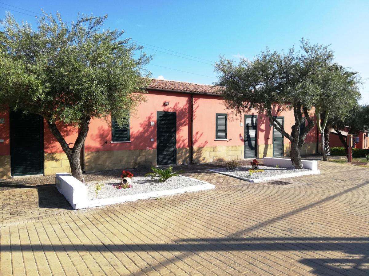 Residenza Mediterranea Дзамброне Екстериор снимка